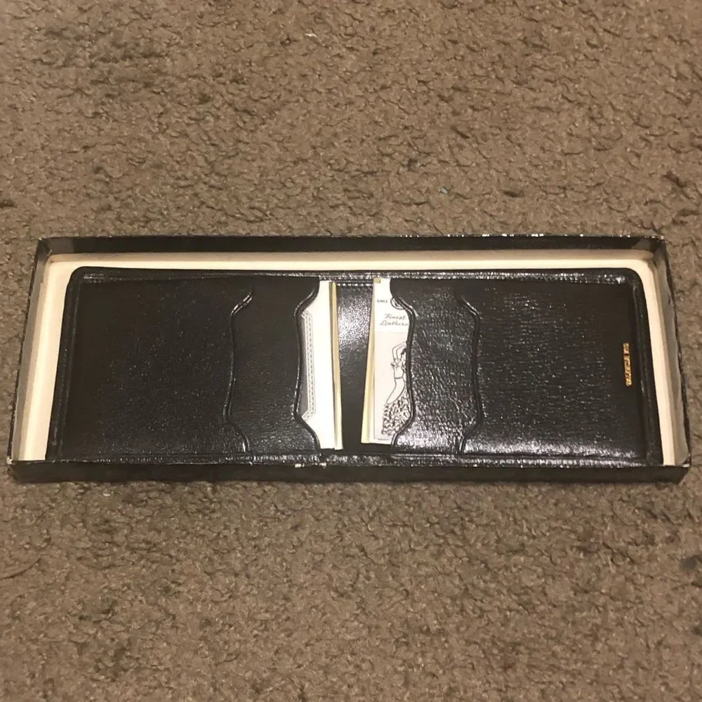 New NIP NOS Elco Spanish Leather Valencia Kid Bifold Wallet Billfold Black MCM